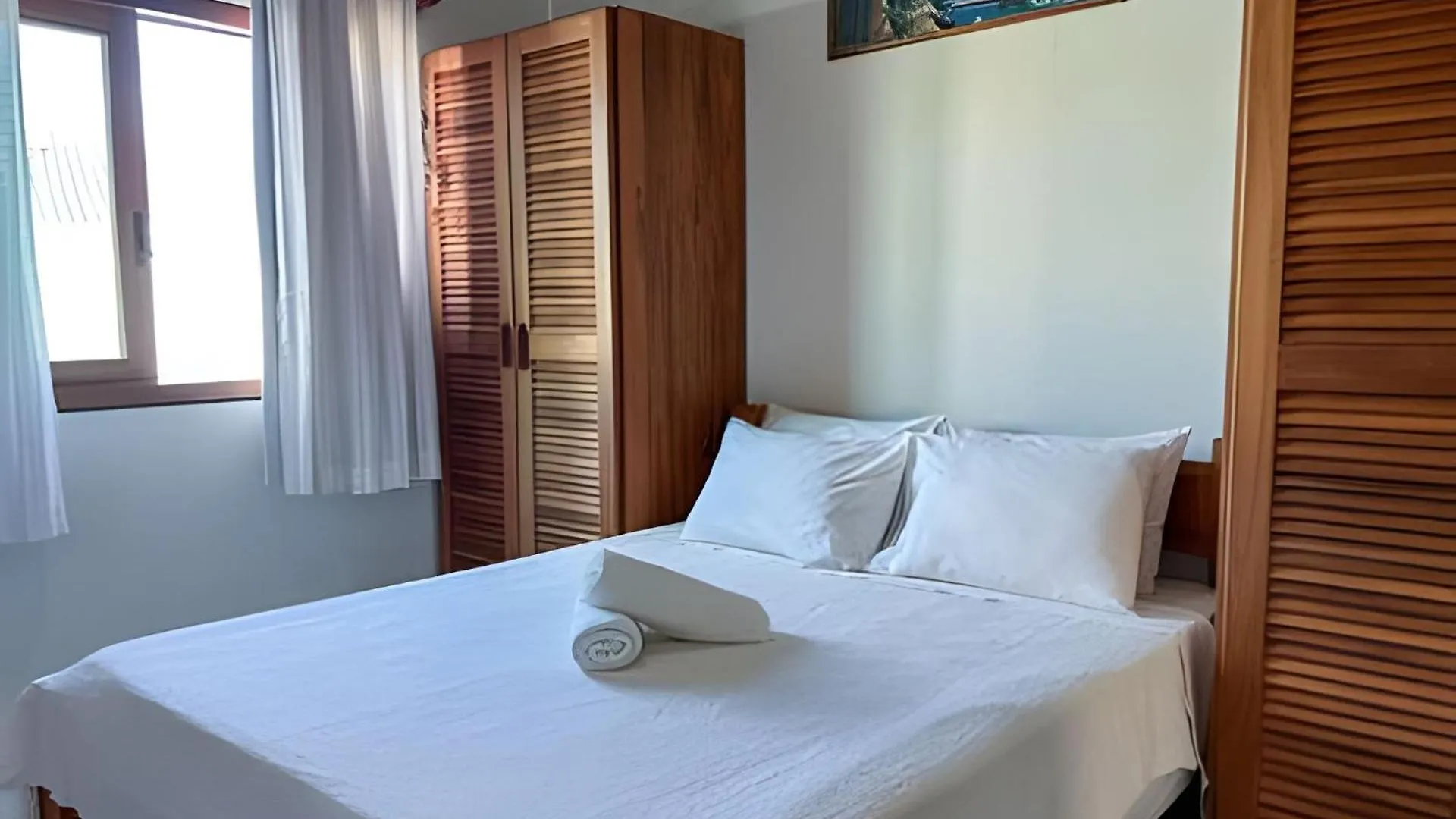 450M Da Praia Taperapuan; 2 Suites; Piscina; Wifi 300 Mbs; 2 Pavimento; Churrasqueira; Estacionamento Gratuito 1 Carro. Porto Seguro 0*,